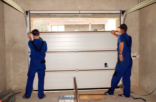 Lake Mary Garage Door Repair Image
